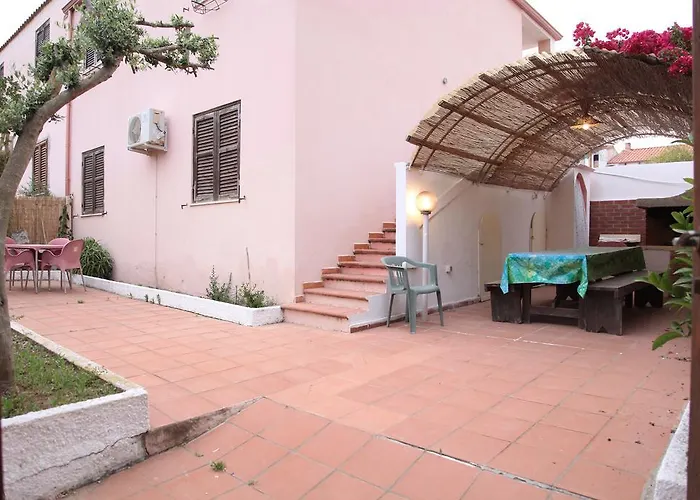 Casa Vacanze Bouganville Apartment Calasetta